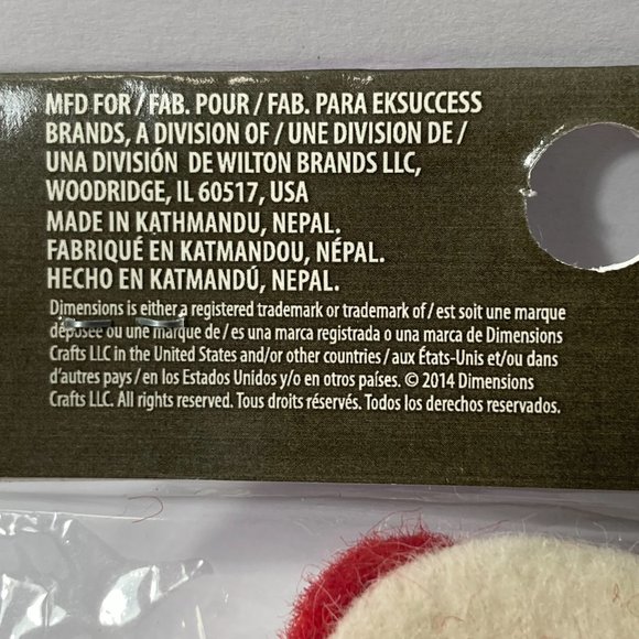 Christmas Acorns 100% Wool Felt Crafts Applique Embellishments Needle Felting - Picture 11 of 13